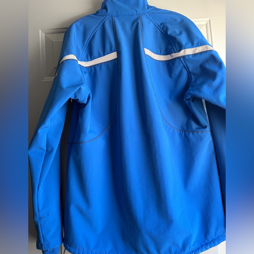 ASICS Men's Vibrant Blue Performance Jacket - Picture 3 of 16